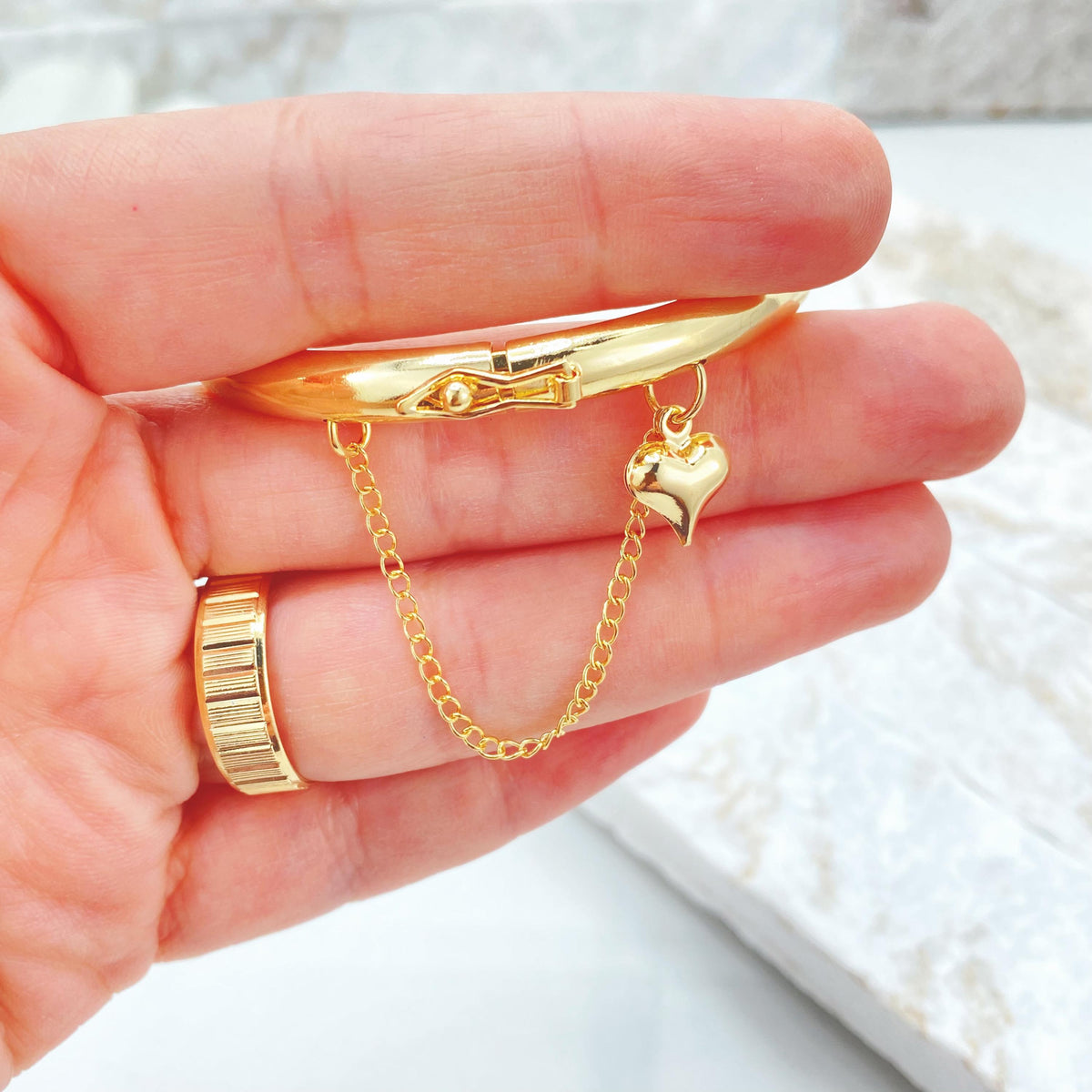18K Gold Filled Heart Charm Bangle, Chain Detail Bracelet in 3 Sizes
