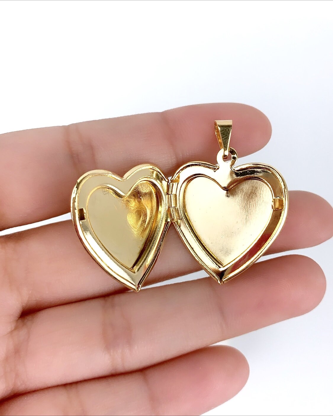 18k Gold Filled Vintage Heart Locket for 02 Photos Charms Pendants Wholesale Jewelry Supplies