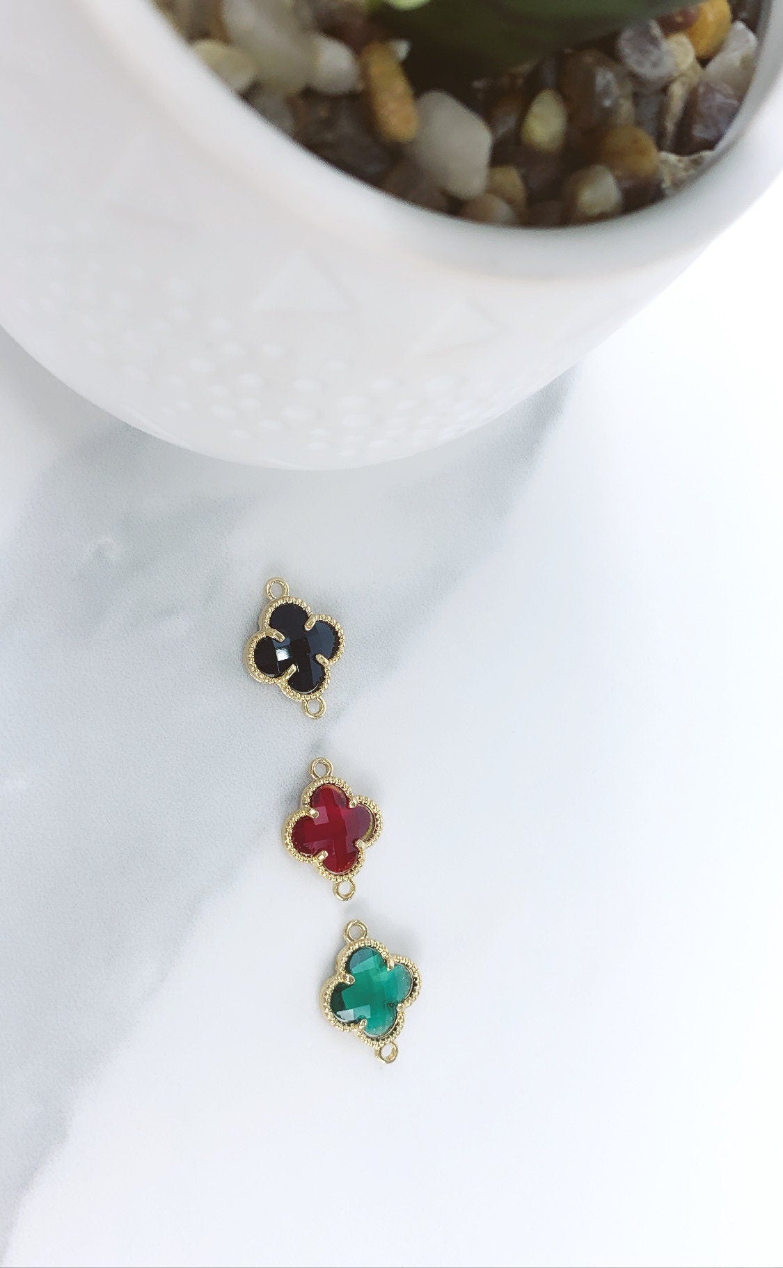 18k Gold Filled Acrylic Colored Flower, Clover Shape Design Charms Pendant, Black Red or Green, Wholesale Jewelry Making Supplies