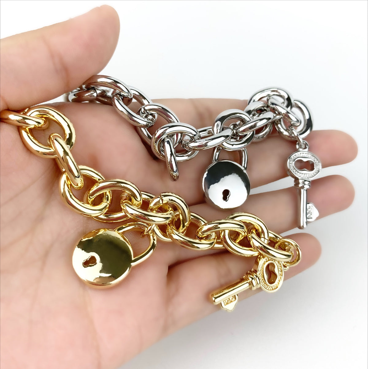 Chunky 18k Gold Filled Oval Link Chain Charms Bracelet Featuring Lock and Key, Gold or Silver, Wholesale Jewelry Supplies