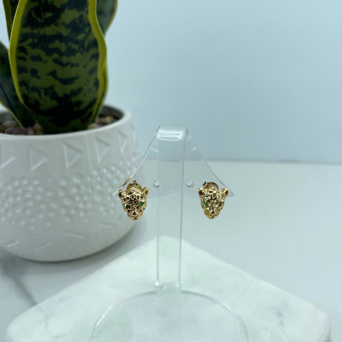 18k Gold Filled Clear Micro Cubic Zirconia Tiger Panther Shape Design with Green CZ Eyes Stud Earrings, Wholesale Jewelry Making Supplies