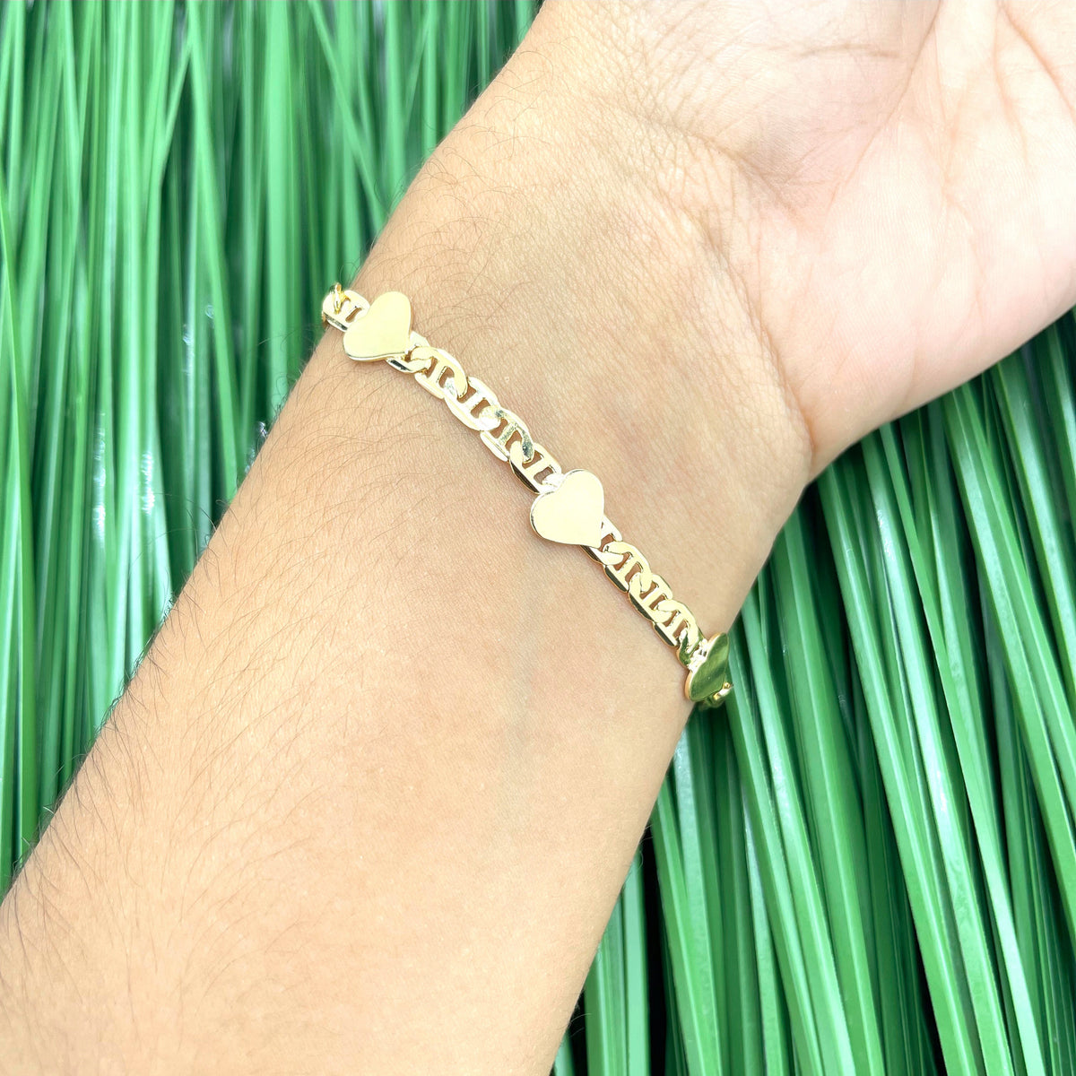 18k Gold Filled 3mm Mariner Link Chain Linked with Hearts Bracelet, Wholesale Jewelry Making Supplies