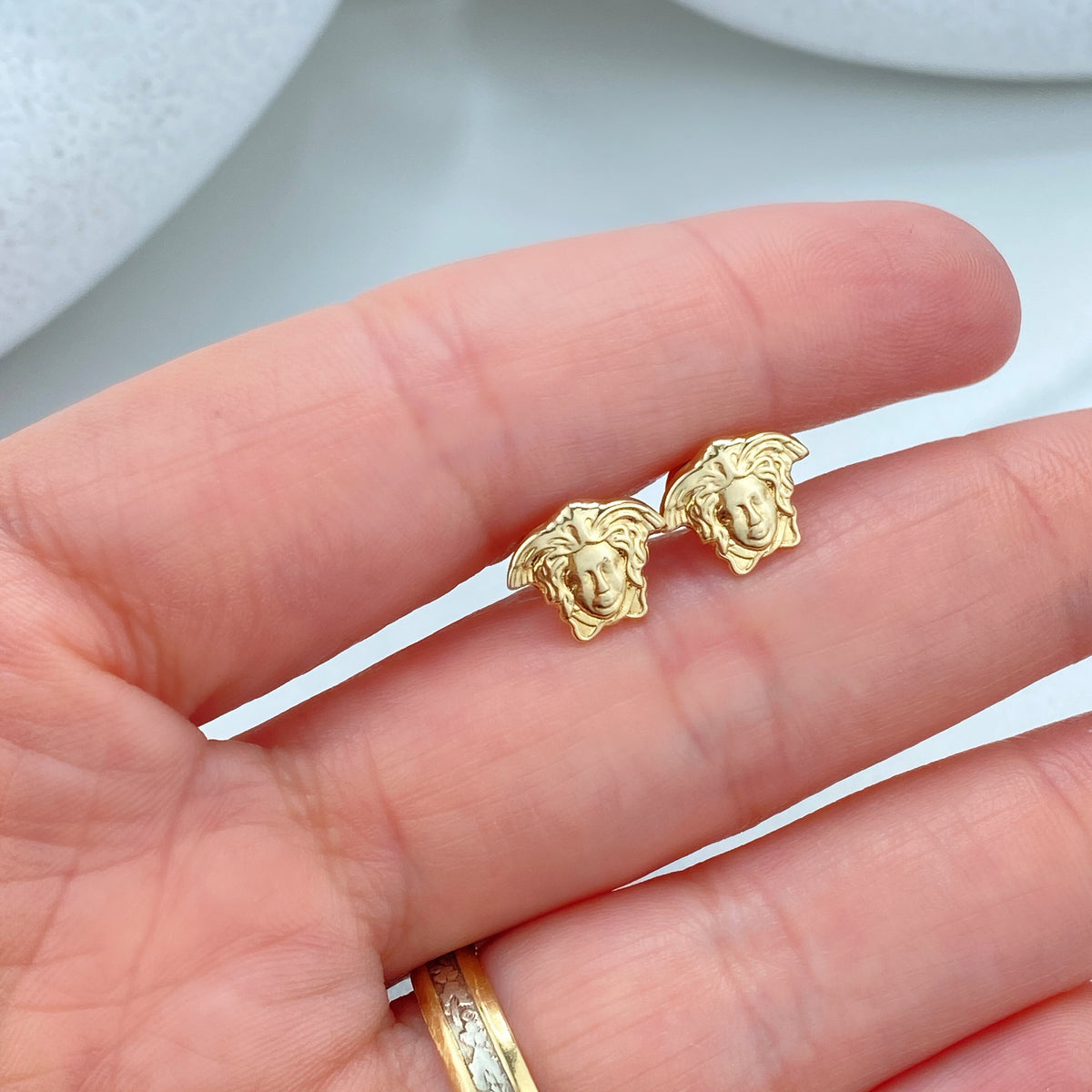 14k Solid Gold Woman Face Shape Stud Earrings, 14k Solid Gold Medusa Head Stud, 14k Solid Yellow Gold Stud, Screw Back Studs, Unisex