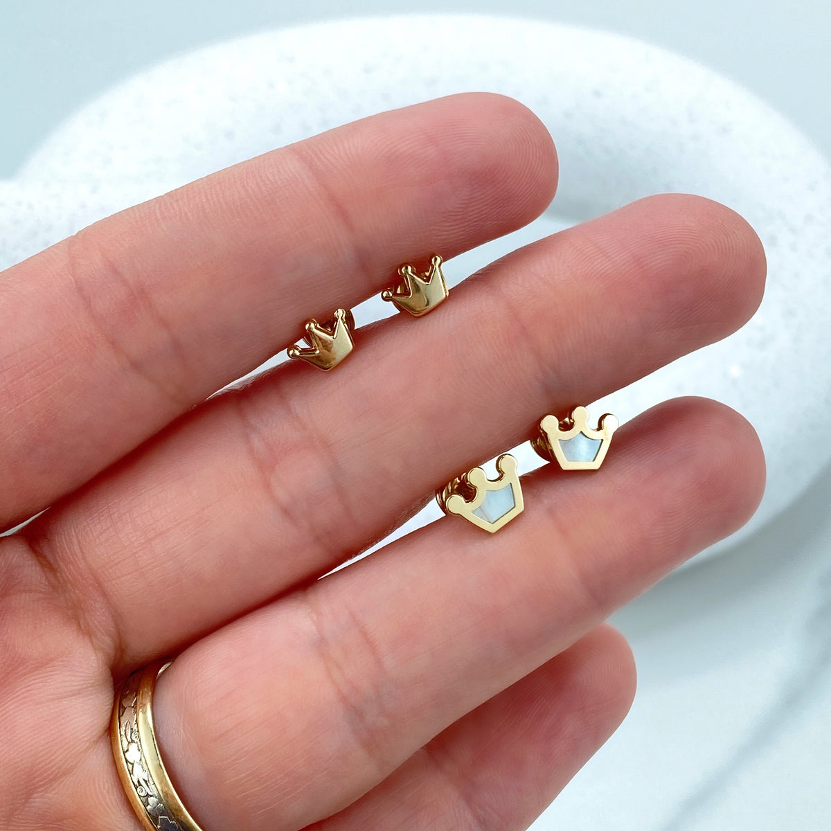 14k Solid Gold Mother of Pearl Crown Stud or Polished Crown Stud Earrings, 14k Solid Yellow Gold Stud, Screw Back Studs, Unisex