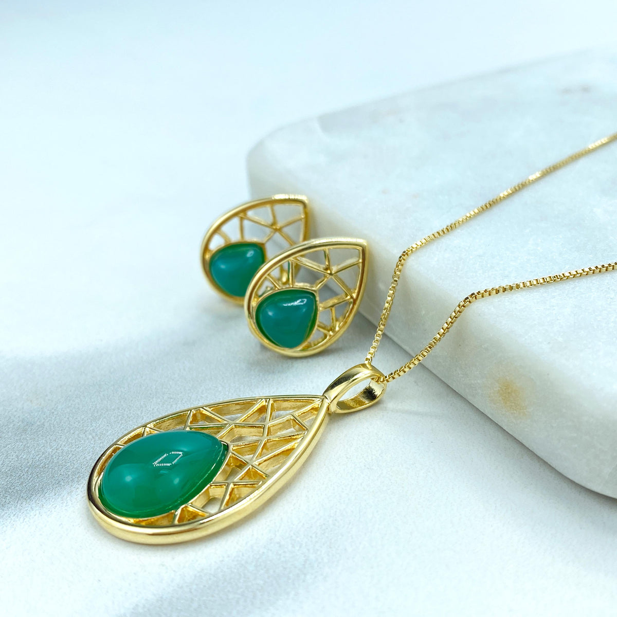 18k Gold Filled Filigree Teardrop-Shaped Earrings and Necklace Pendant Set, featuring Handcrafted Natural Green Quartz, Wholesale Jewelry