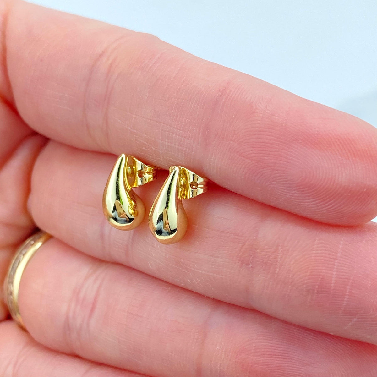 18k Gold Filled Gold Dome Earrings, Small Chunky Vintage Drop Earrings, Teardrop Puffed Earrings, Puffed Gold Stud Earrings, Wholesale Jewel