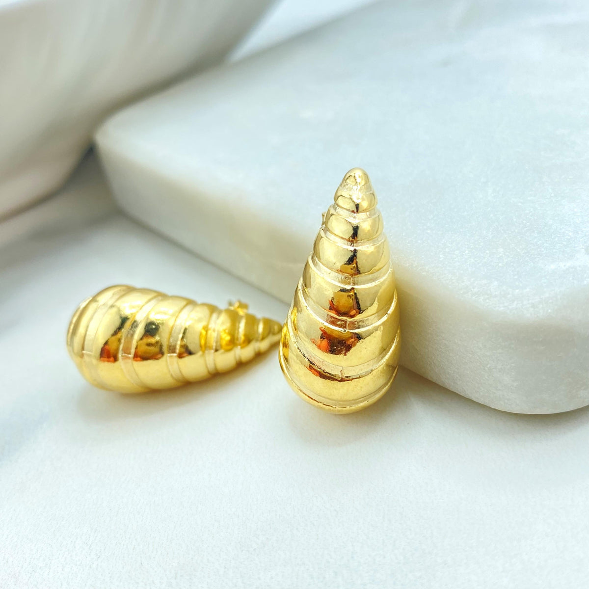 18k Gold Filled Ribbed Teardrop Dome Earrings, Chunky Vintage Drop Shape Earrings, Textured Teardrop Puffed Earrings, Wholesale Jewelry