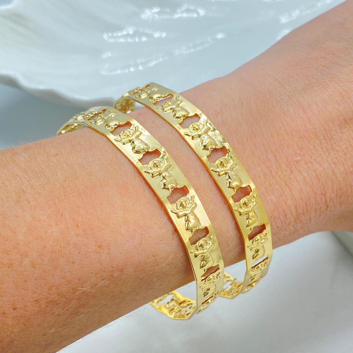 18K Gold Filled Divino Nino Bangle Bracelet, Cutout Relief Design