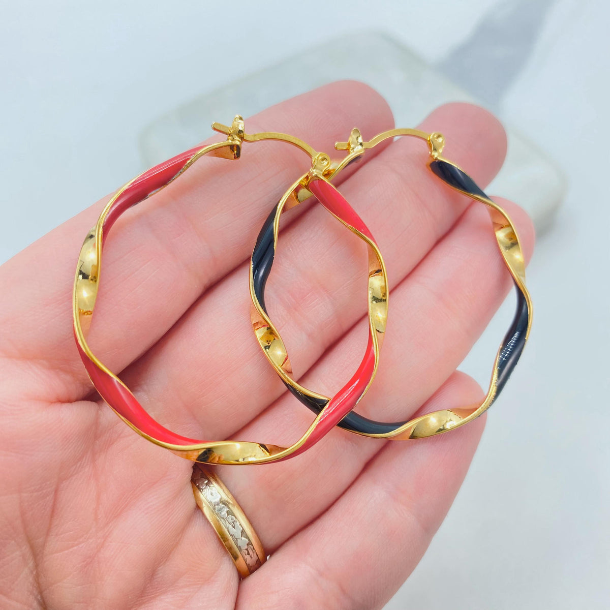 18K Gold Filled Wavy Spiral Loops, Colored Inset Round Pair