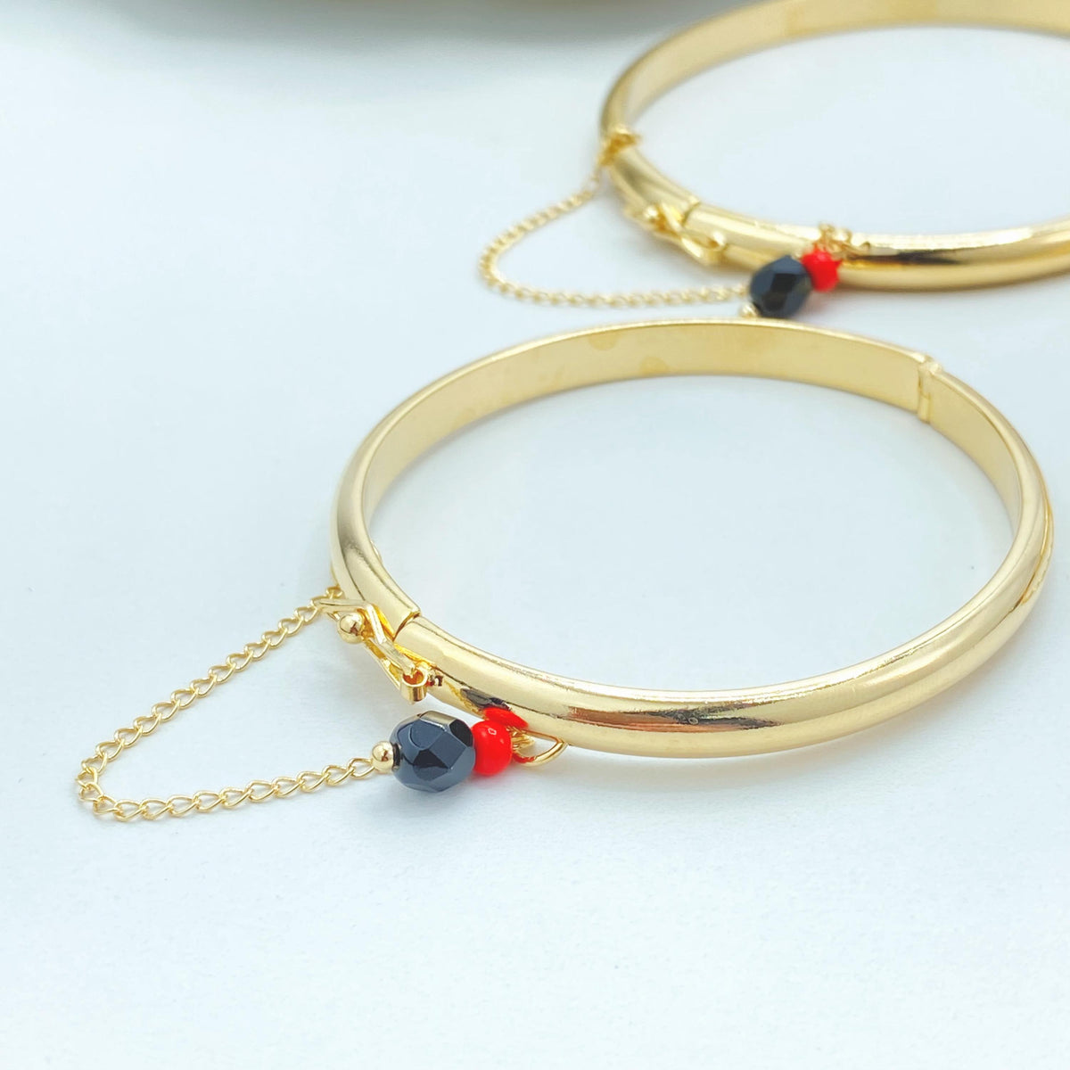 8K Gold Filled Simulated Azabache Bangle, Chain Detail Bracelet in 3 Sizes