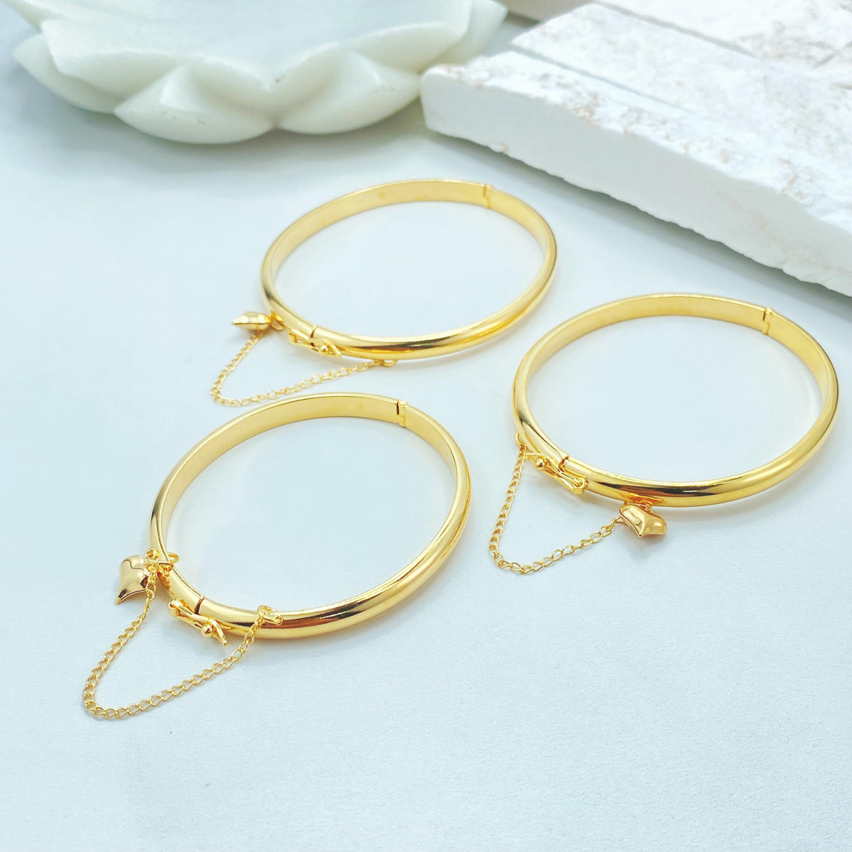 18K Gold Filled Heart Charm Bangle, Chain Detail Bracelet in 3 Sizes