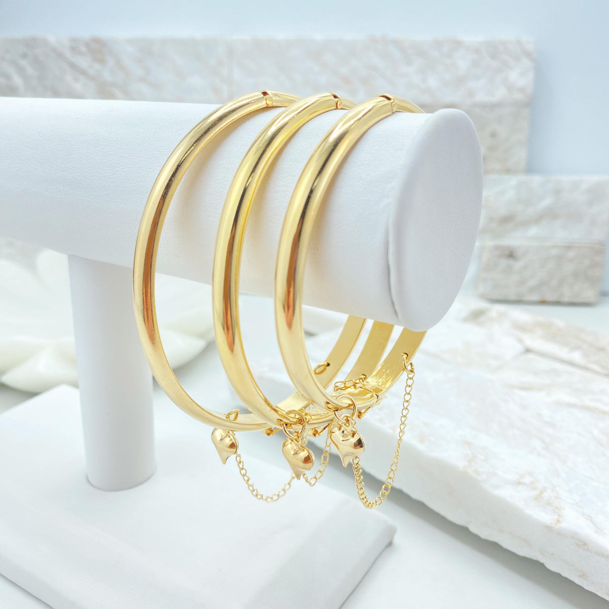 18K Gold Filled Heart Charm Bangle, Chain Detail Bracelet in 3 Sizes