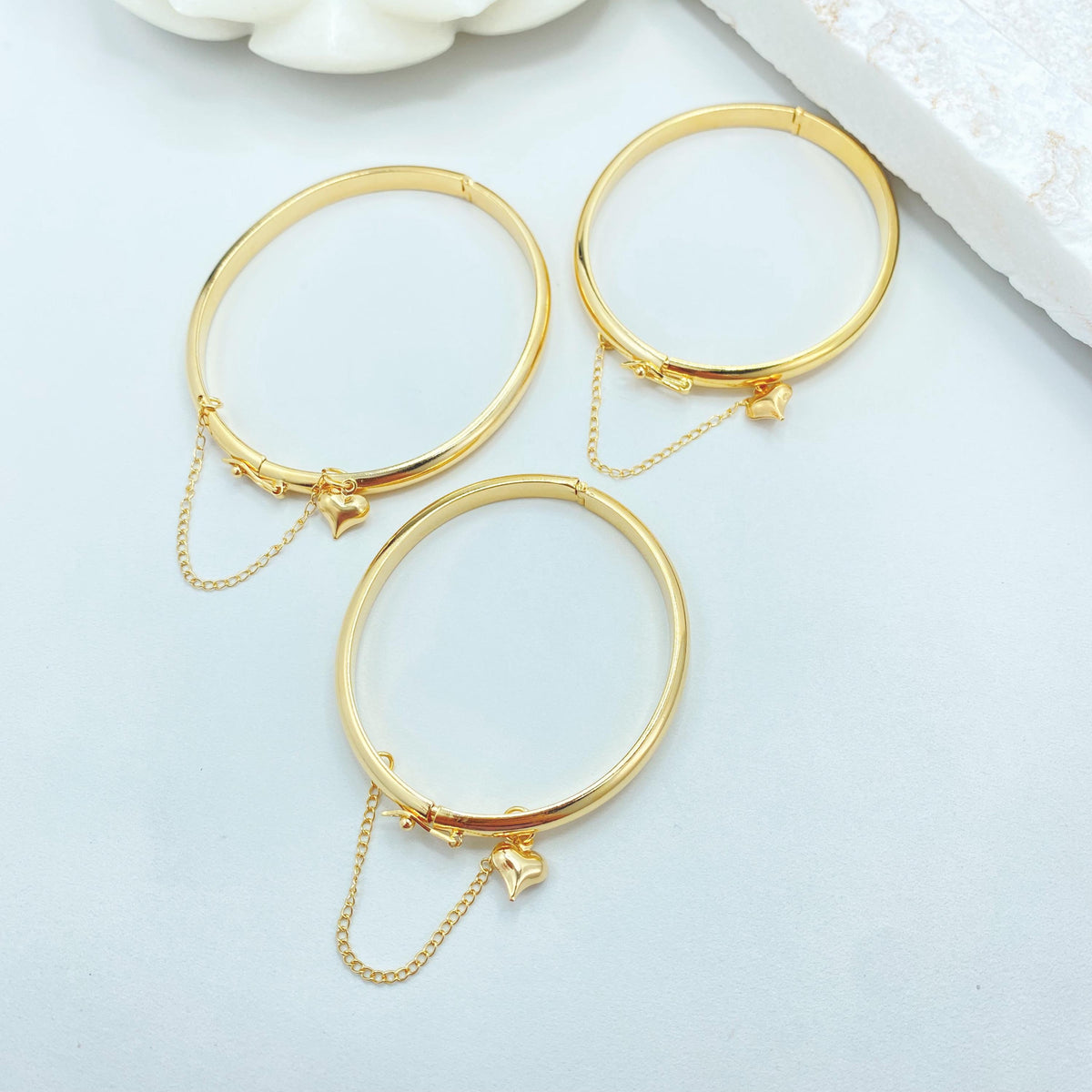 18K Gold Filled Heart Charm Bangle, Chain Detail Bracelet in 3 Sizes