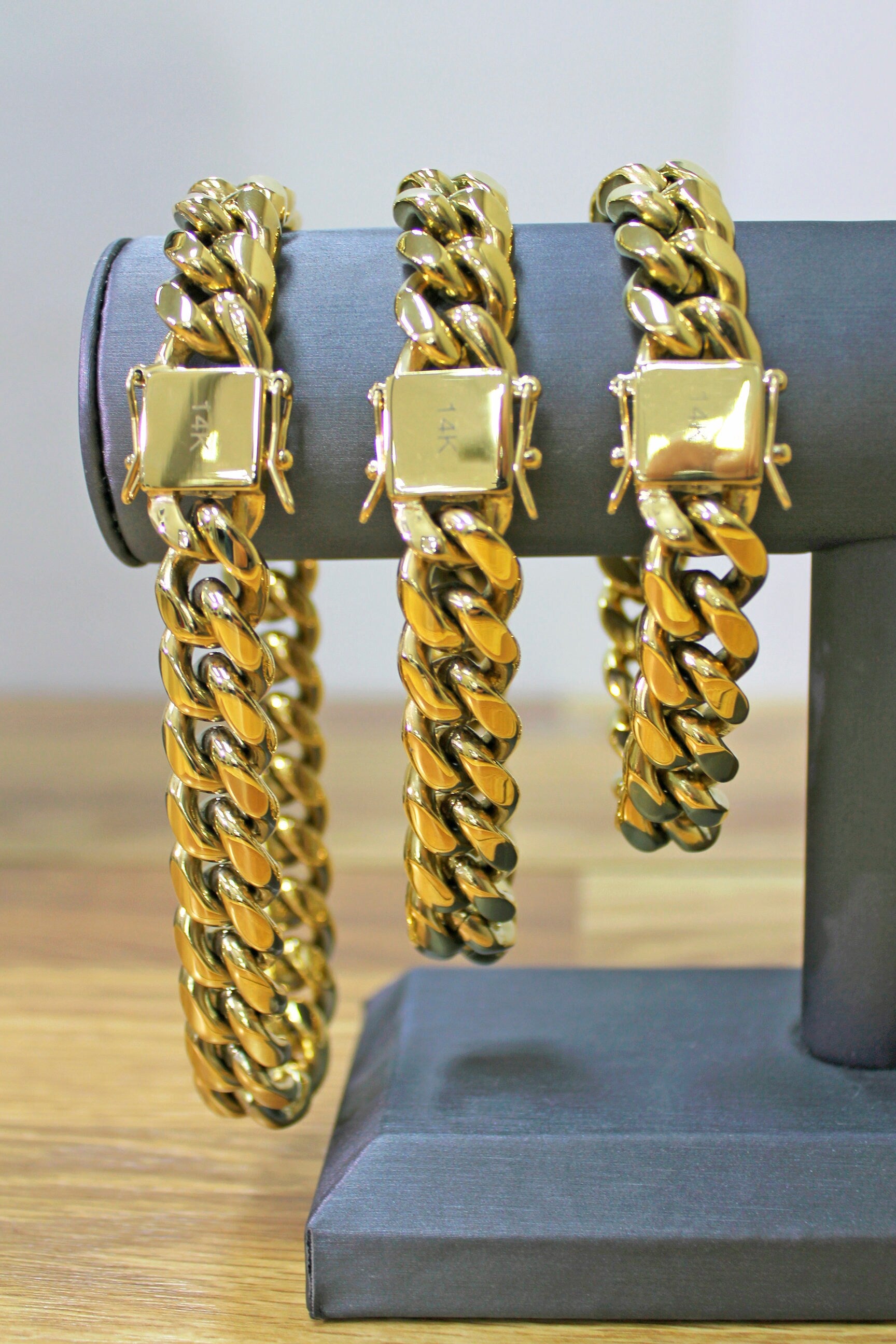 Gold Cuban Link Bracelet 8in 9mm – Prestige Jewelry