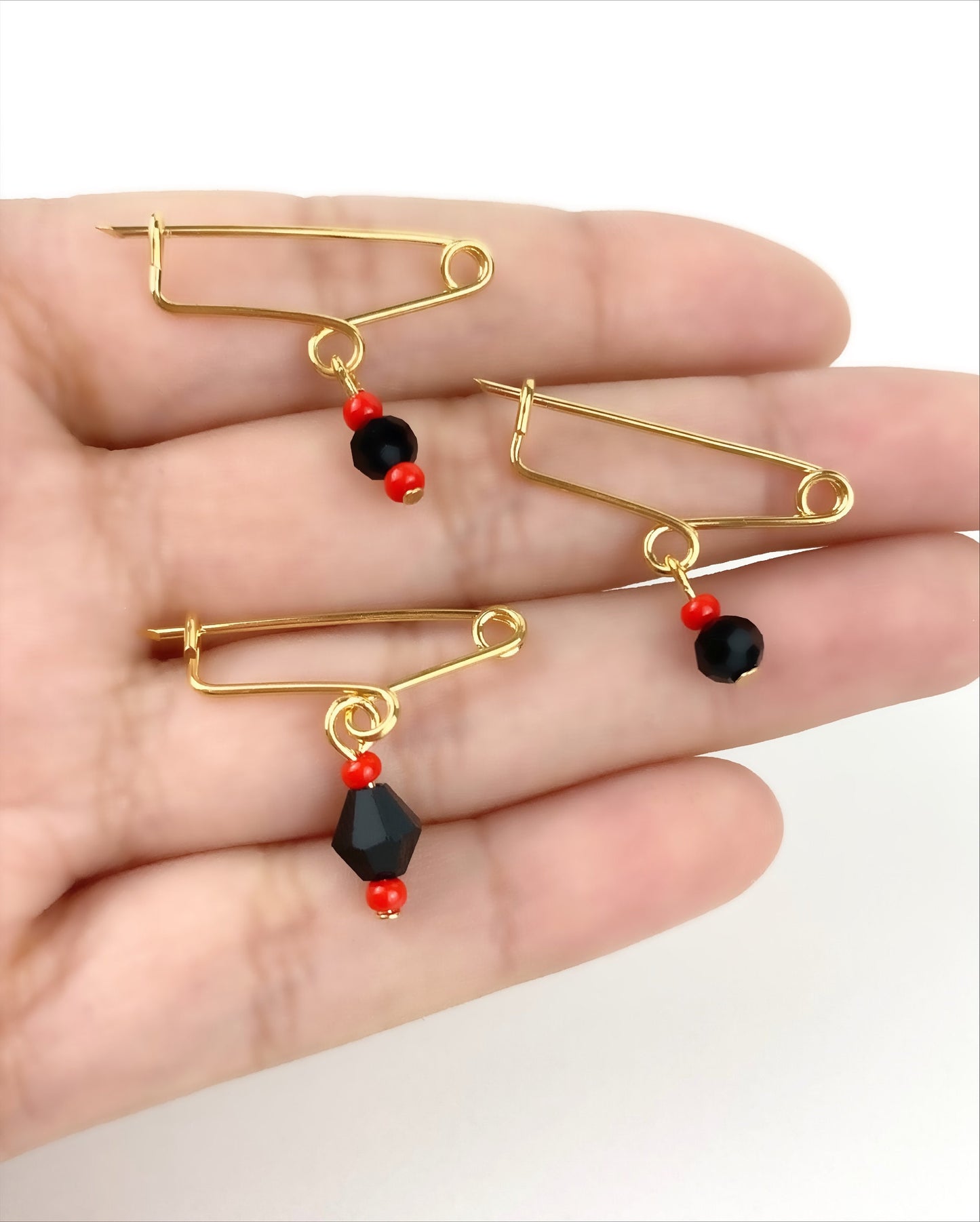 18k Gold Filled Fancy New Born Simulated Azabache Pin Charms Black Red, Baby Protection Jewelry Wholesale Jewelry Supplies