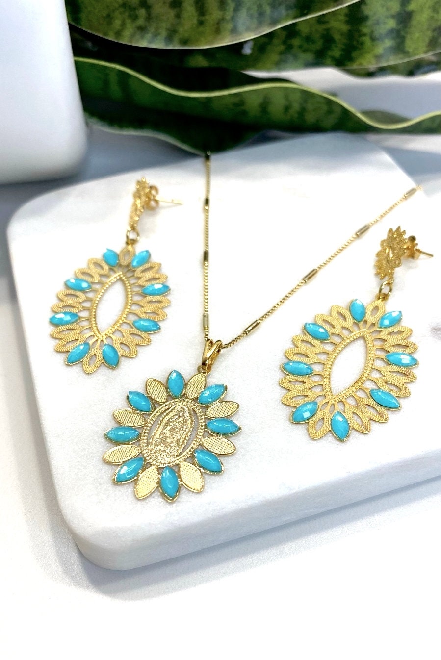 18k Gold Filled, Oval Flower, Guadalupe Virgin, Light Blue, Ivory, Black and Blue Set, 1mm Bar Box Chain, Wholesale Jewelry Supplies