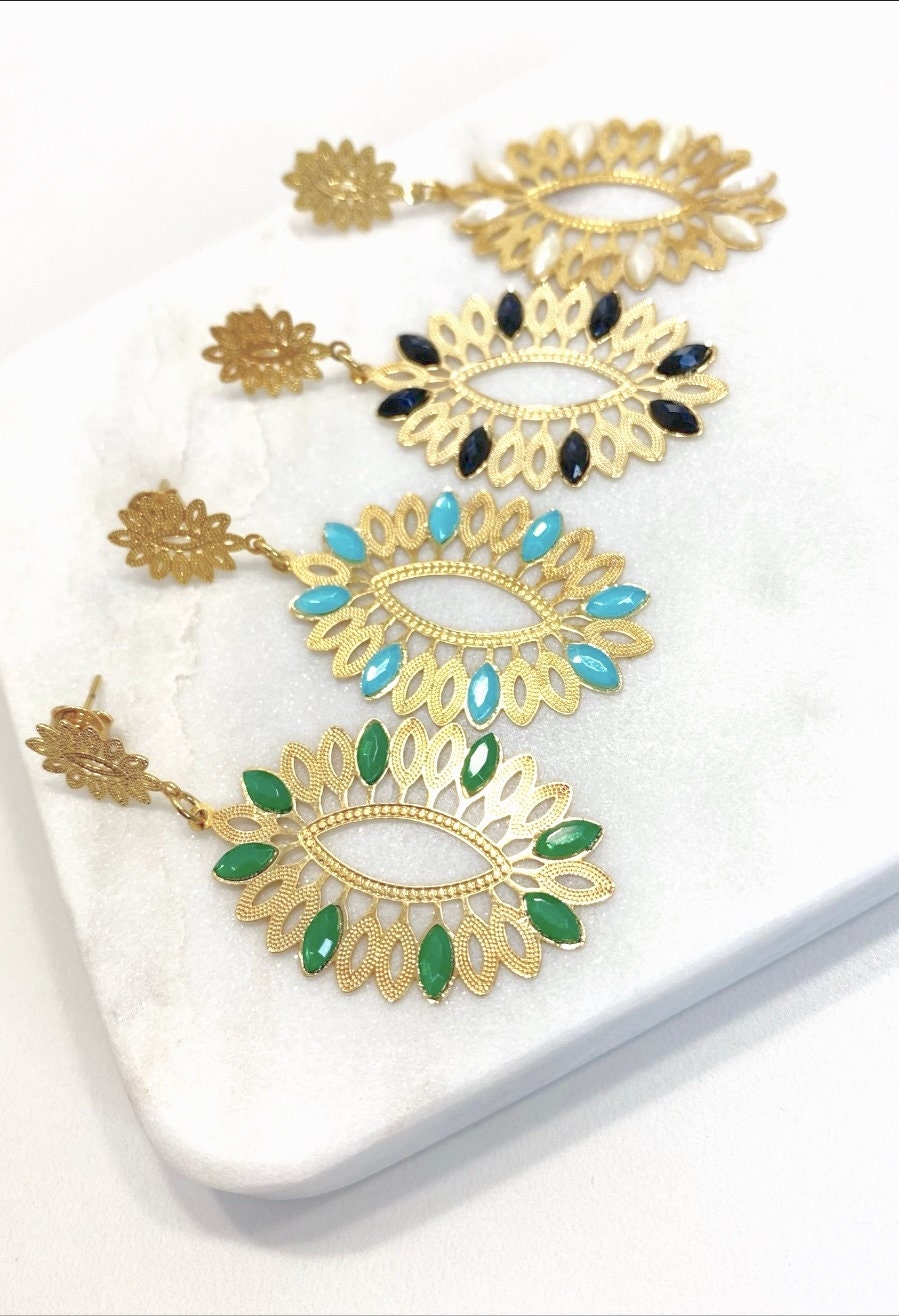 18k Gold Filled, Oval Flower, Guadalupe Virgin, Light Blue, Ivory, Black and Blue Set, 1mm Bar Box Chain, Wholesale Jewelry Supplies