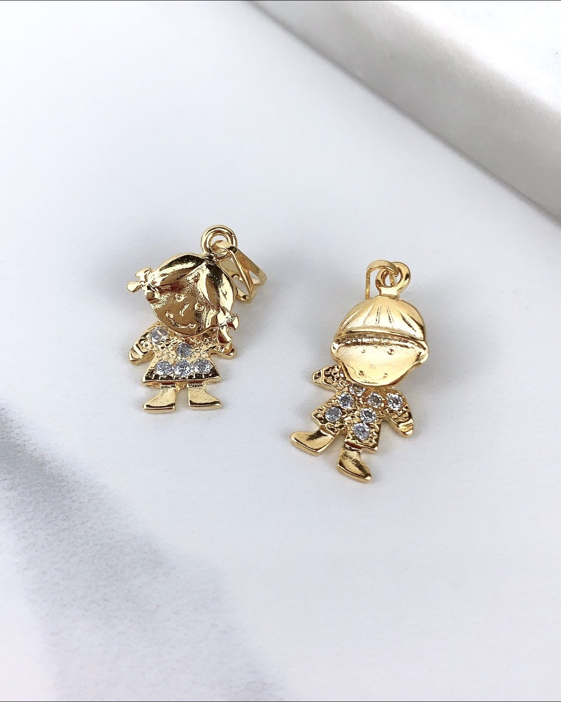 18k Gold Filled Boy or Girl Charms Pendant with Cubic Zirconia, Moving Head, for Wholesale and Jewelry Supplies, Family Jewelry For Mother