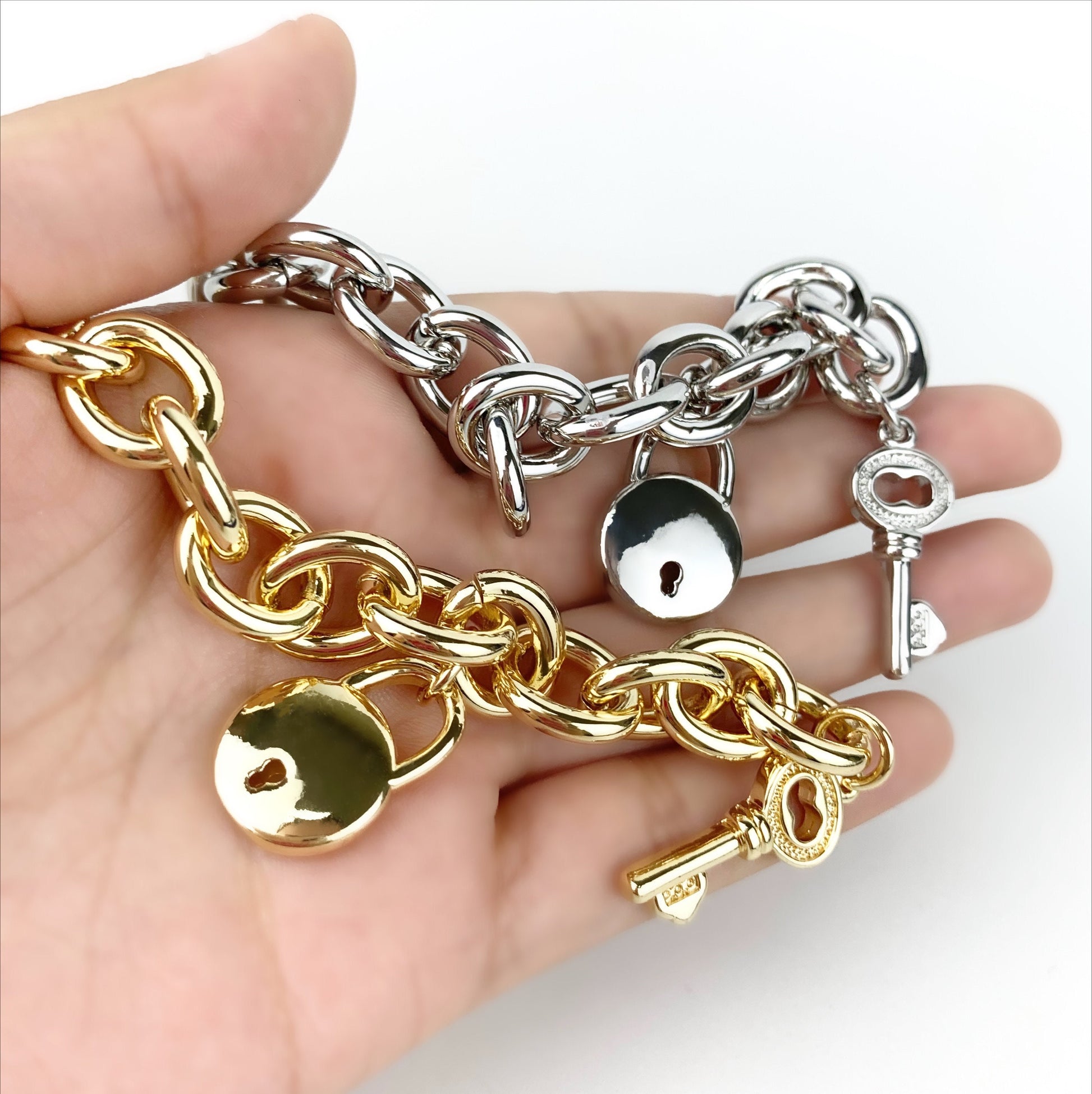 18k Gold Filled Protection Charms Bracelet Wholesale Jewelry Supplier