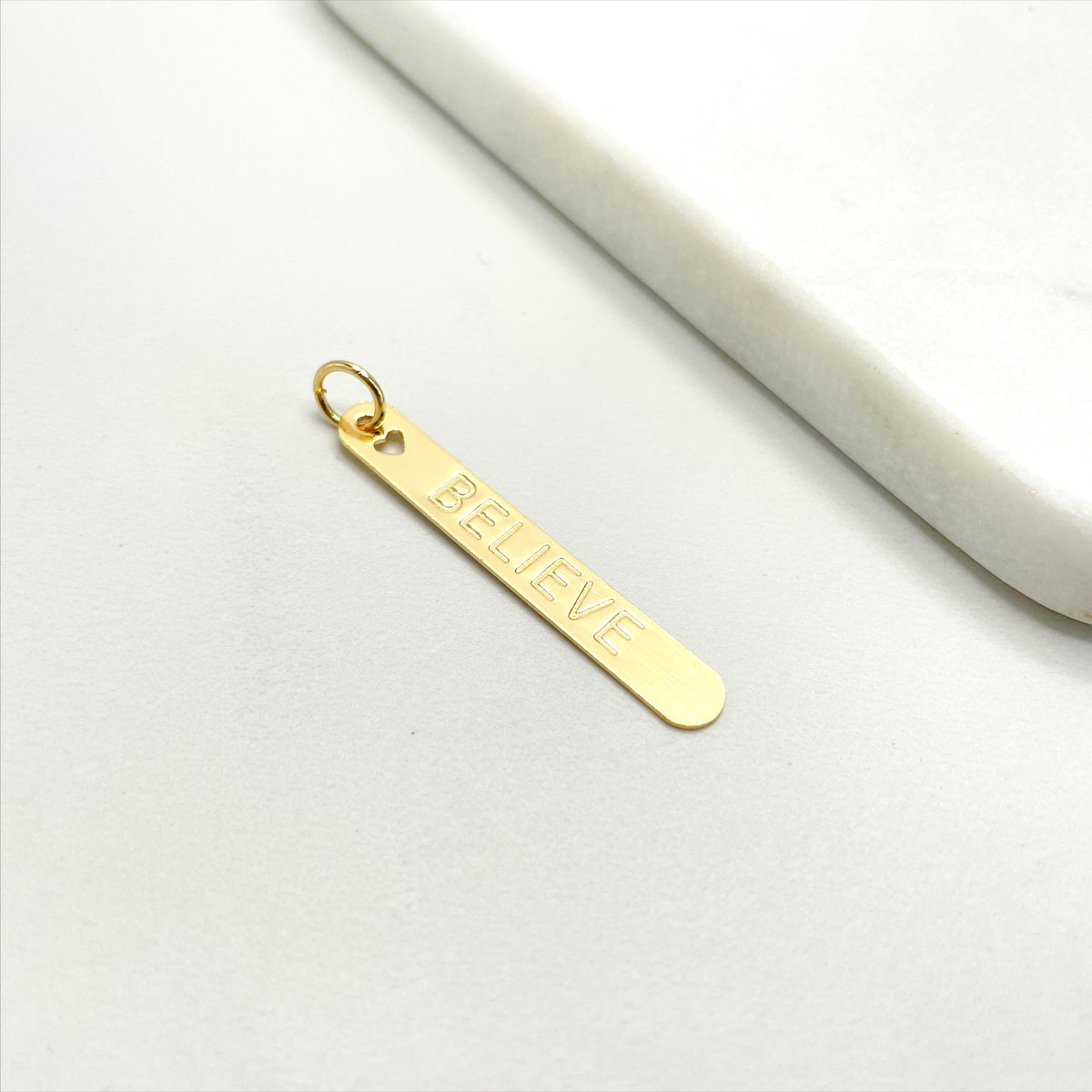 18k Gold Filled "Believe" Description Rectangular Board, Heart Hole Detail, Pendant Charms, Wholesale Jewelry Making Supplies