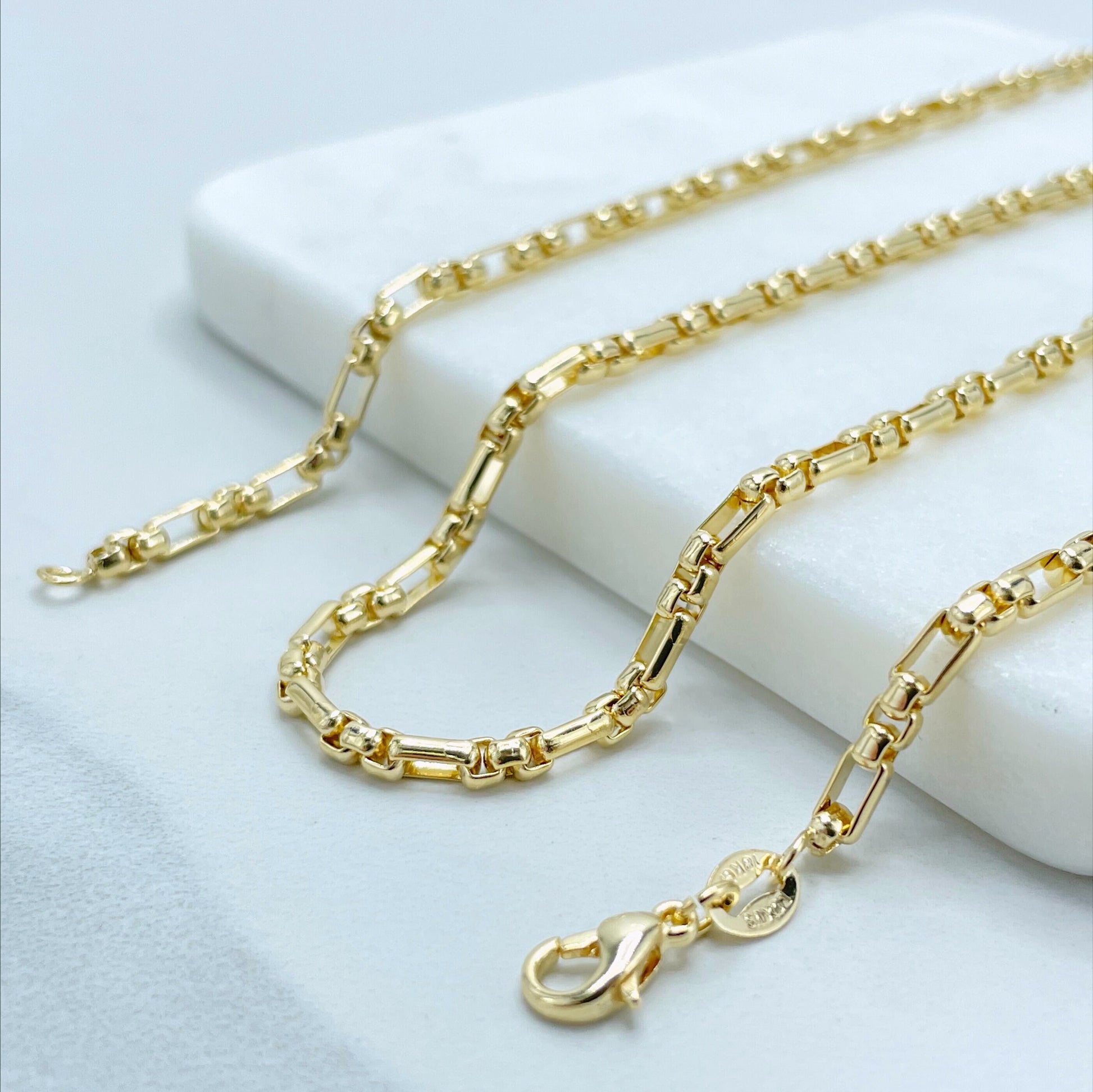 18K Gold Box Chain necklace.(Chains Collection)
