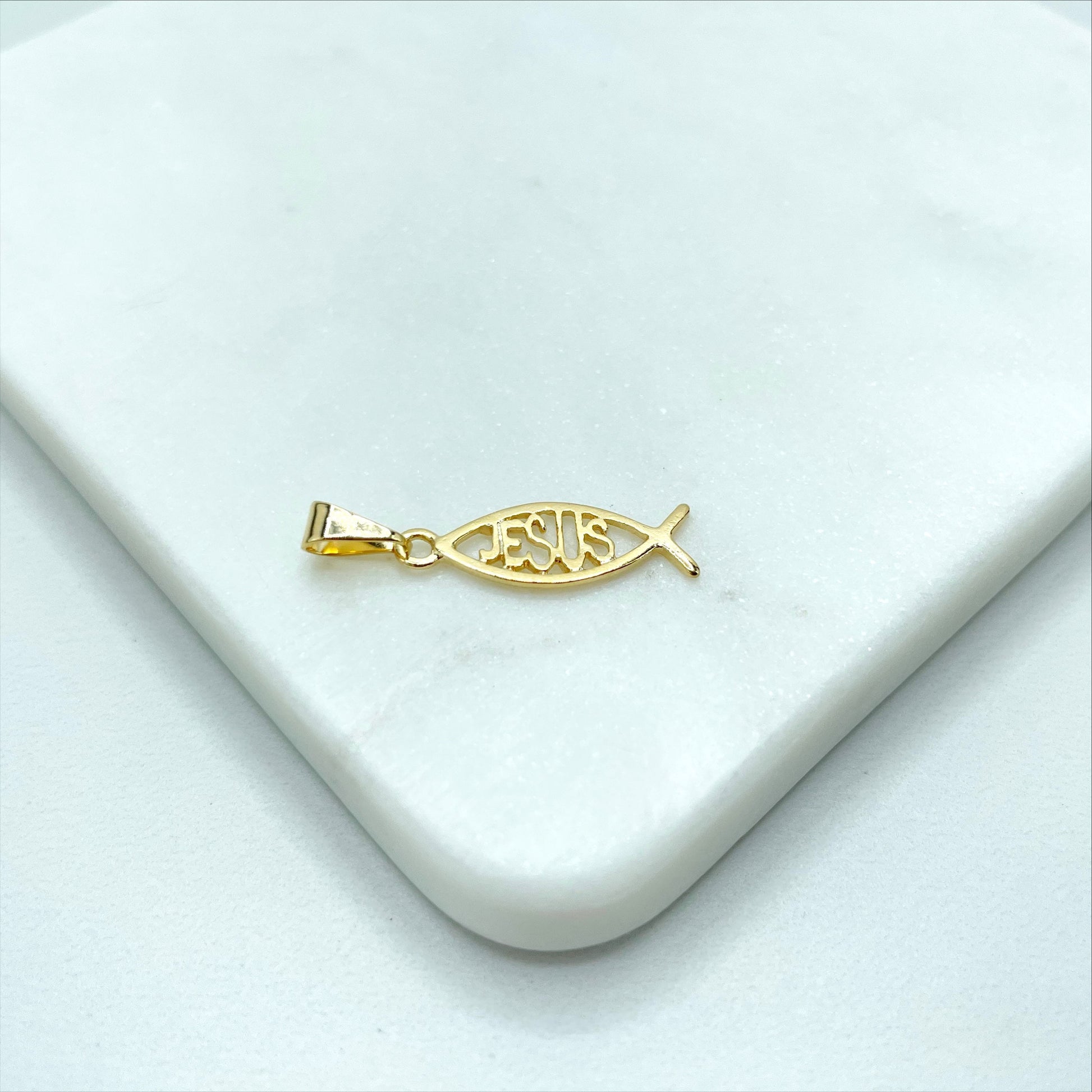 18k Gold Filled Fish Shape with "JESUS" Name Description inside Charm Pendant, Religious Jewelry, Wholesale Jewelry Making Supplies