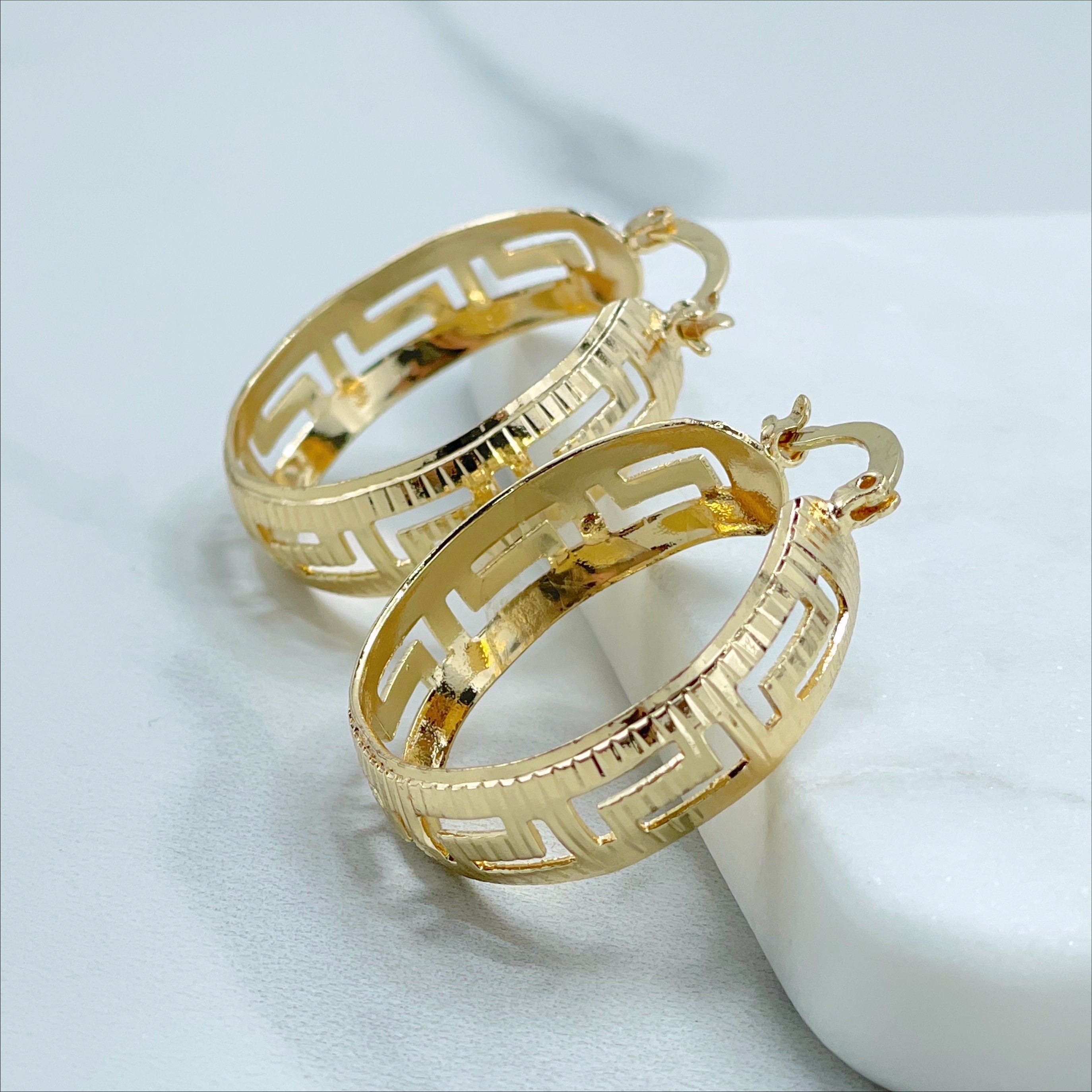 Wholesale modern store jewelry