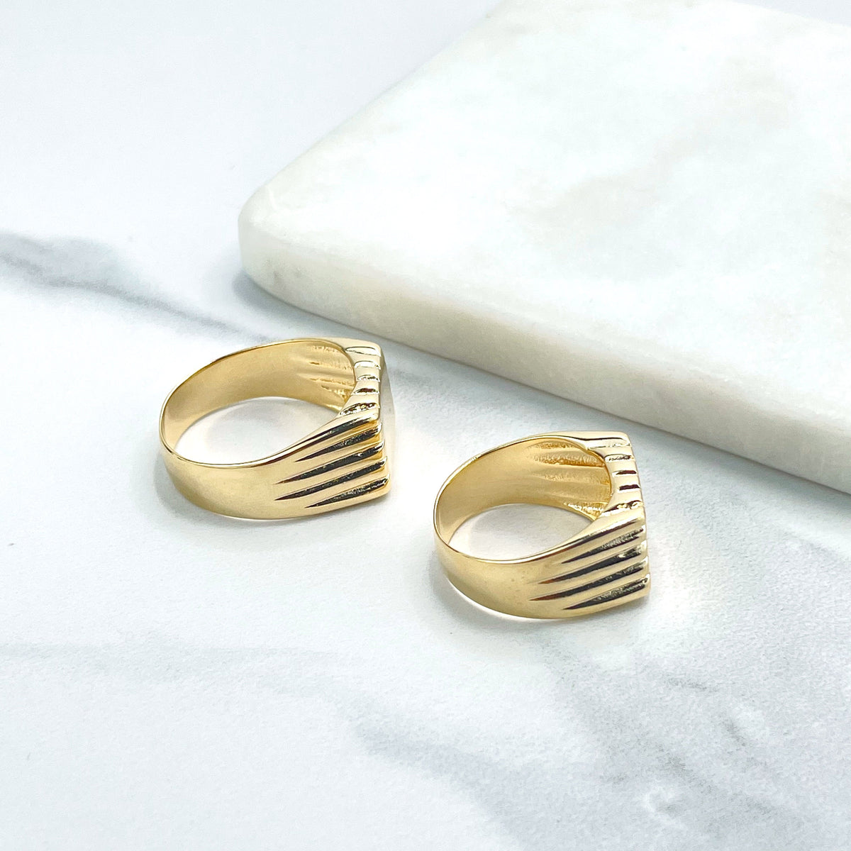 18k Gold Filled Rectangular Signet Ring with Texturized Sides, Wholesale Jewelry Making Supplies